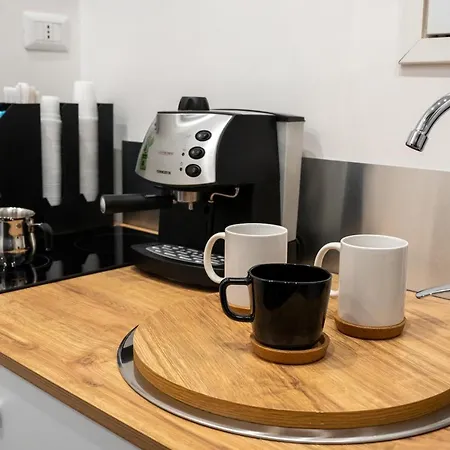 Santa Lucy L.a.m. 4* Νάπολη